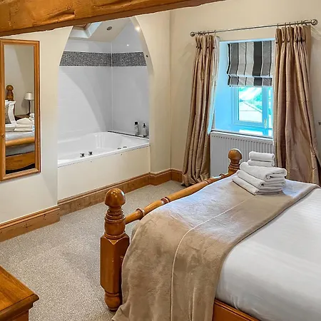 בית נופש Woodland View - Uk47649